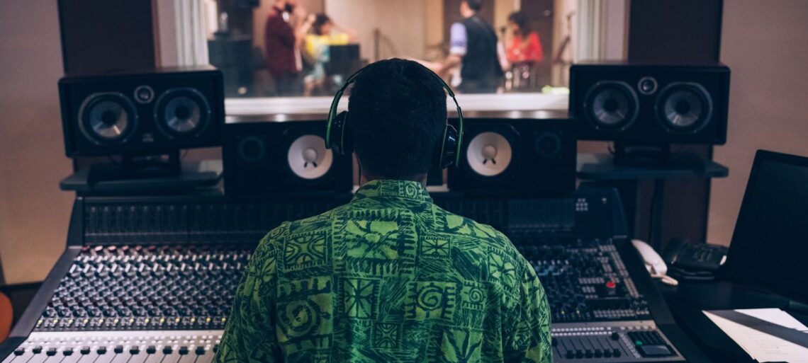 How To Become a Sound Engineer Complete Guide | SkillsAndTech
