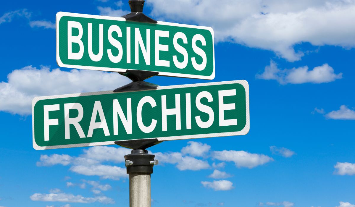 how-to-become-a-franchise-consultant-skillsandtech-skillsandtech