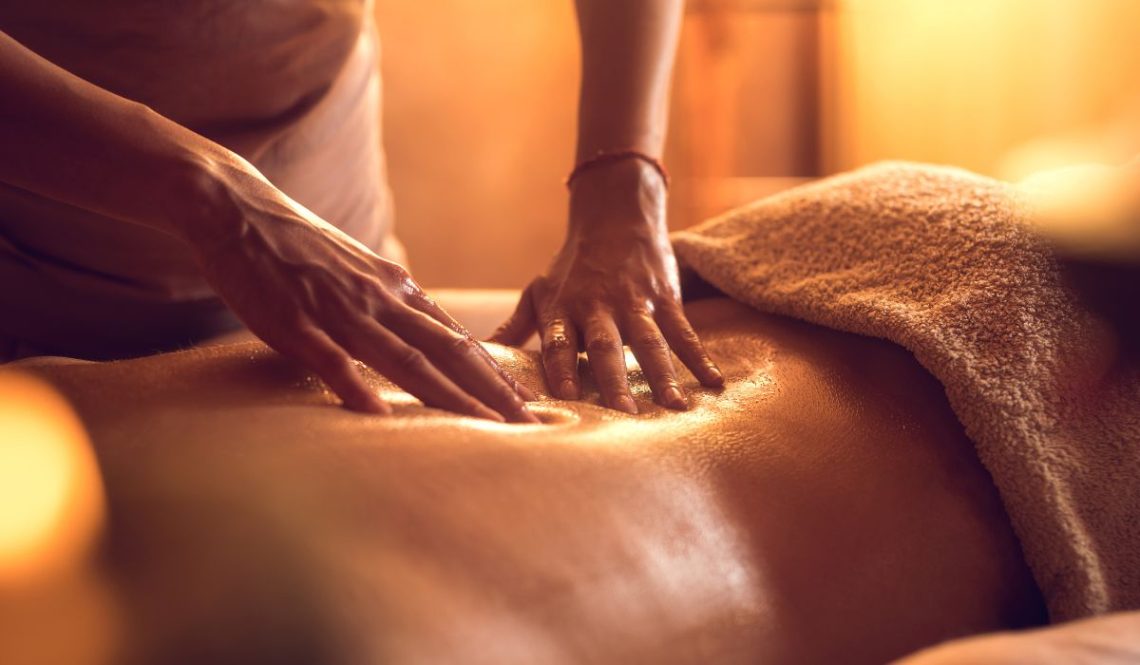 How To Become A Massage Therapist | SkillsAndTech