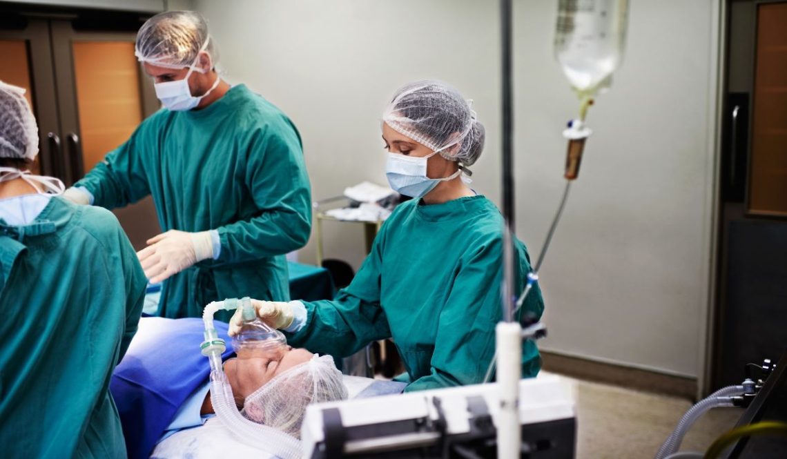 How To Become An Anesthesiologist | SkillsAndTech