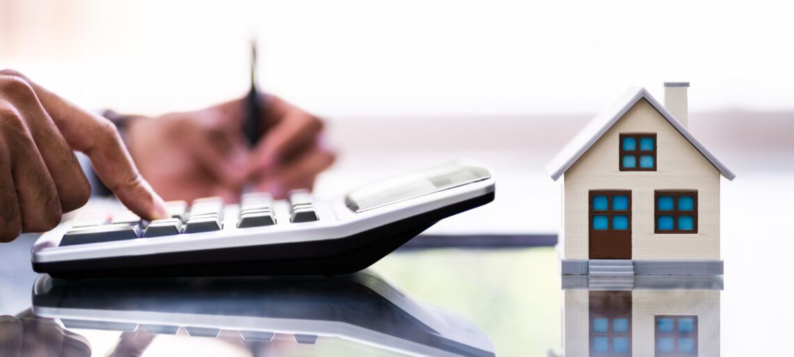 How To Become Home Appraiser | SkillsAndTech