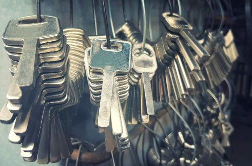 How To Become Locksmith | SkillsAndTech