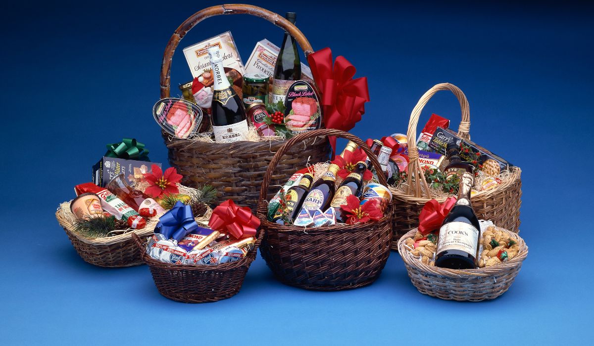 How To Start Gift Basket Making Business | SkillsAndTech - SkillsAndTech