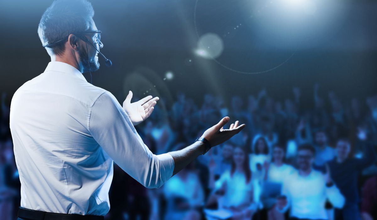 How To Start Motivational Speaking Business | SkillsAndTech - SkillsAndTech