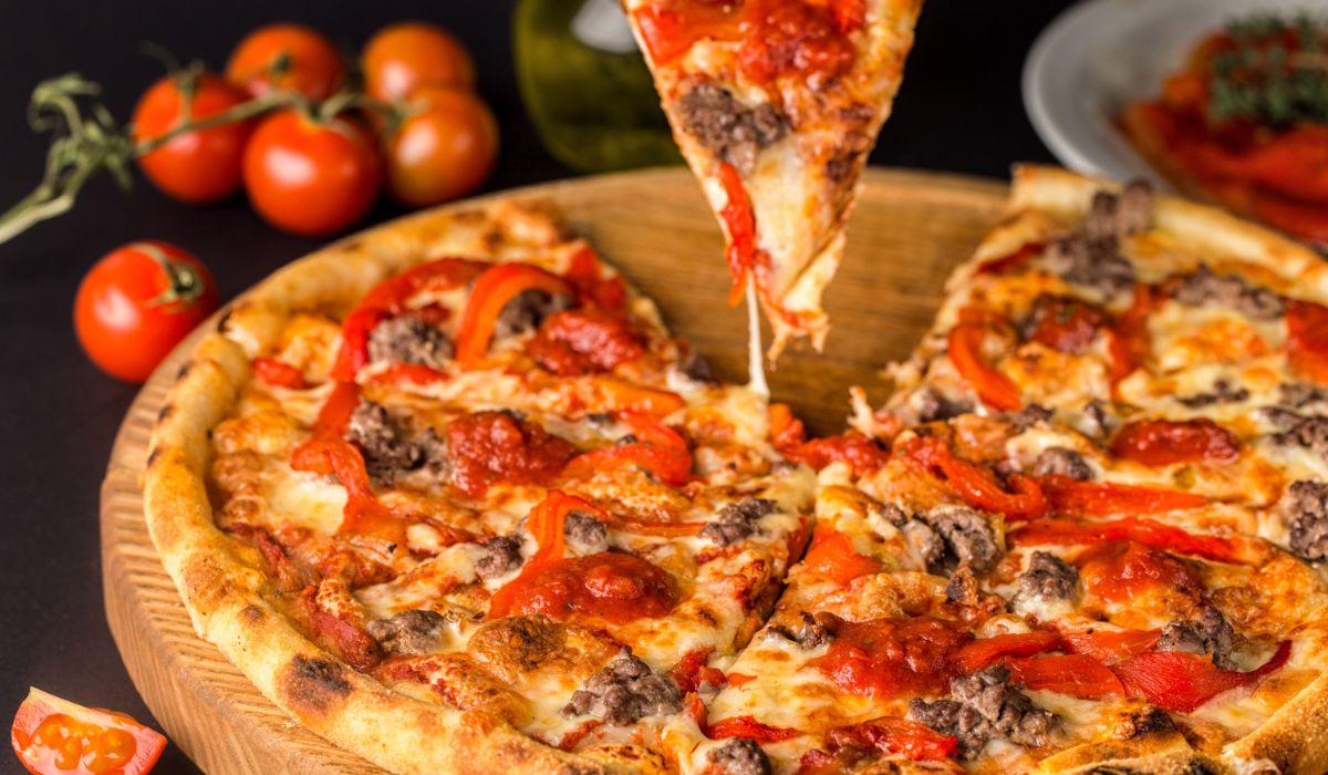 Round Table Pizza Franchise Cost, Profit, How to Apply, Requirement
